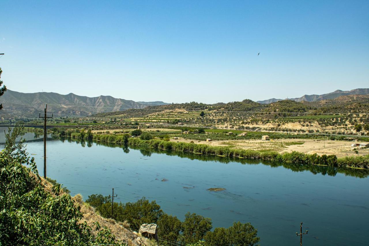 Casa Rural Griso Riba-roja d'Ebre Esterno foto